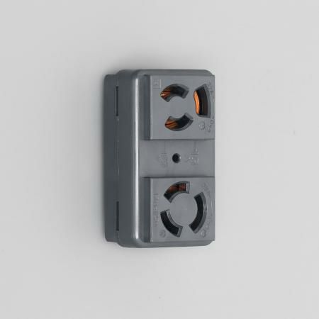 3117HCDZ-BK  アメリカン電機  コンビ 複式機器用アウトレット 黒 接地2P 15A 125V
