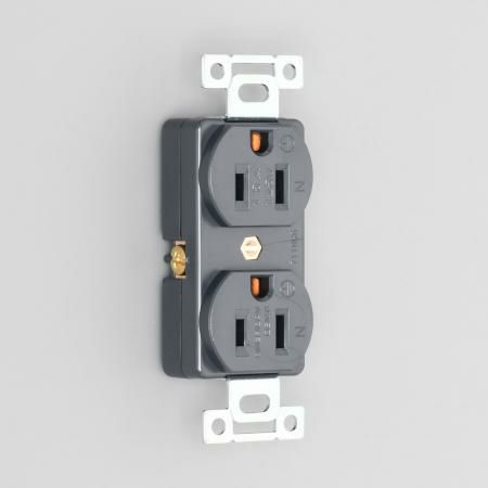 7110GD アメリカン電機 複式埋込コンセント 接地形2P 15A 125V ＜平刃形 NEMA規格5-15＞