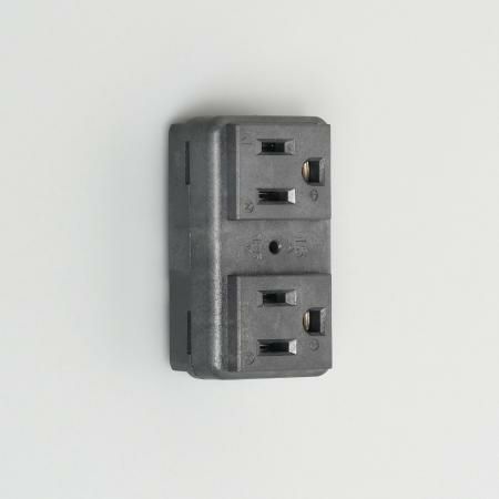 7117GHDXL  アメリカン電機  平刃形 複式ハイパーアウトレット 接地2P 15A 125V