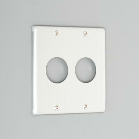 8072A  アメリカン電機  新金プレ-ト  小穴2ケ用 P:101