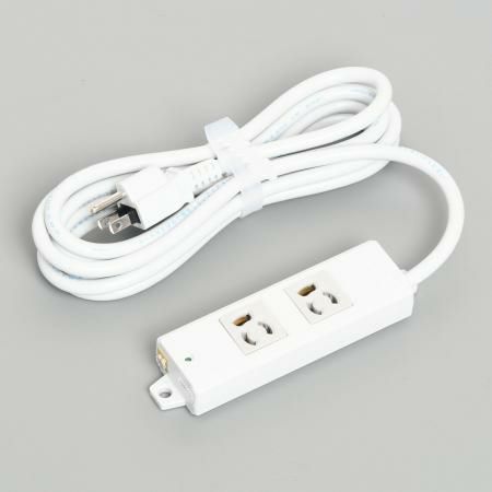 A8140  アメリカン電機  抜止形 OAタップ2ケ口 コ-ドセット マグネット付 接地2P 15A 125V