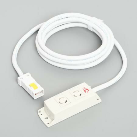 KC1076  アメリカン電機  引掛形 OAタップ2ケ口 コ-ドセット 接地2P 15A 125V